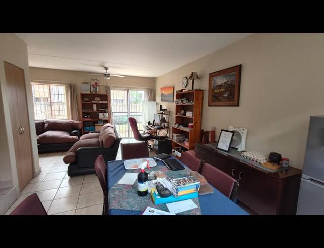 2 BEDROOM TOWNHOUSE FOR SALE IN ANNLIN